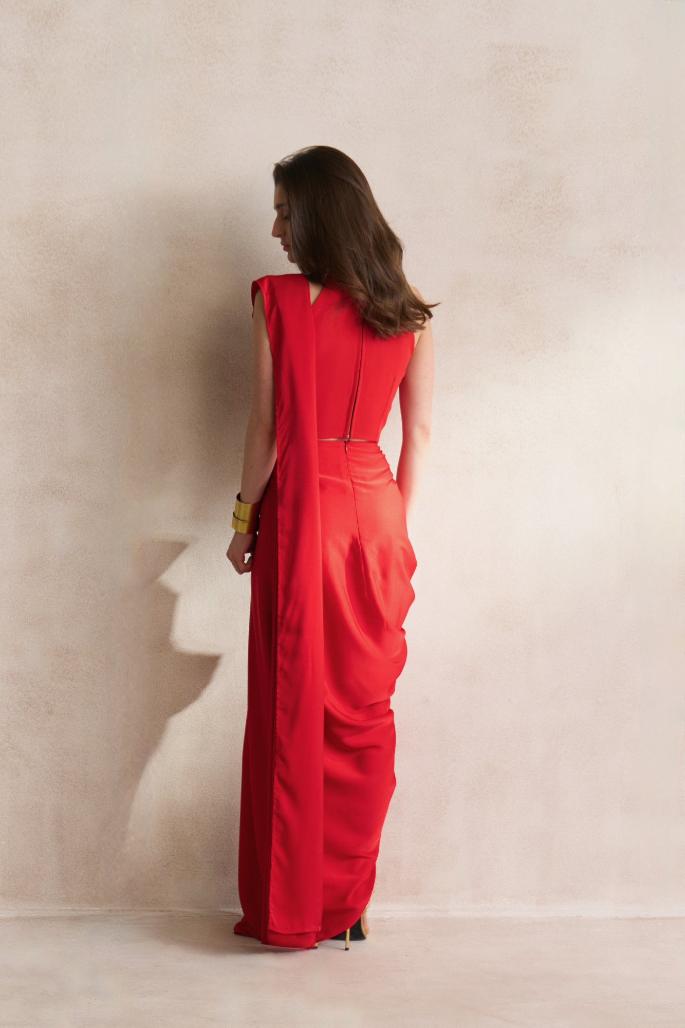 LEILA 03 RED BLOUSE AND DRAPED ZIP SARI SET WITH GOLD DABKA LEOPARD EMBROIDERY