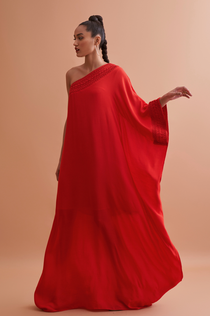 AMALFI SOLID RED TEXTURED RAYON CREPE FULL LENGTH ONE SIDED SHOULDER KAFTAN WITH HAND EMBROIDERY