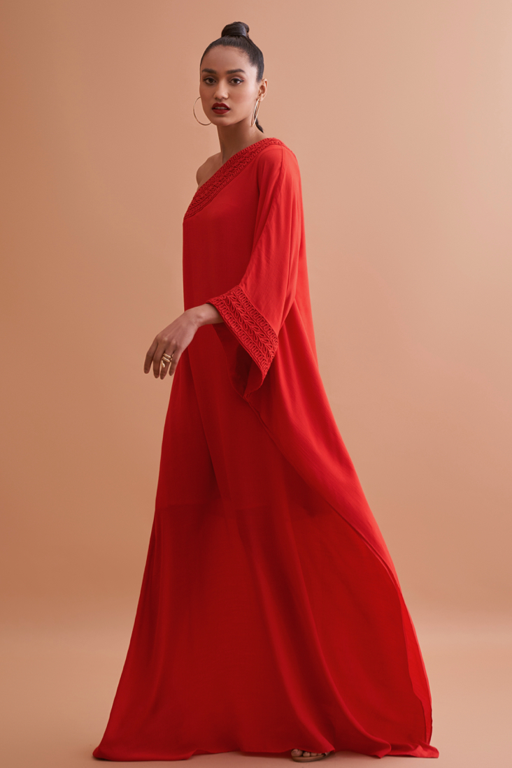 AMALFI SOLID RED TEXTURED RAYON CREPE FULL LENGTH ONE SIDED SHOULDER KAFTAN WITH HAND EMBROIDERY