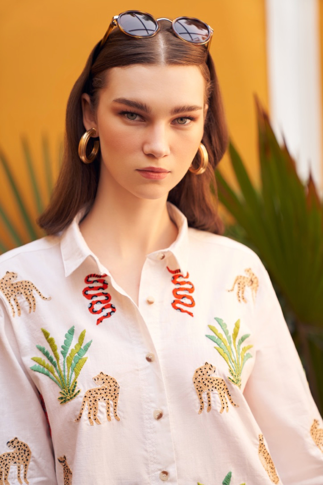 RANTHAMBORE WHITE LINEN HAND EMBROIDERED STATEMENT SUMMER SHIRT WITH FULL SLEEVES