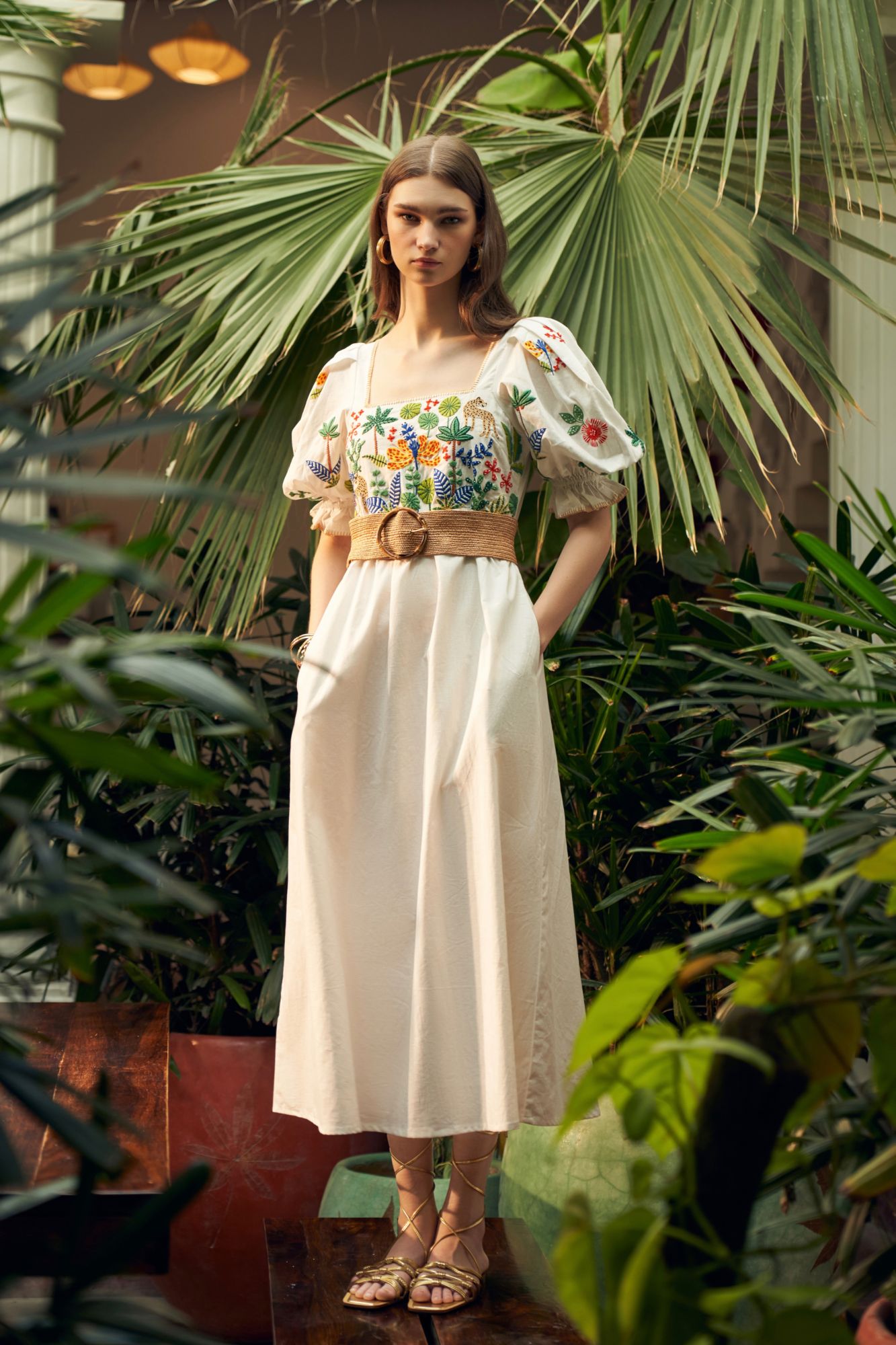 RANTHAMBORE WHITE COLOR LINEN FABRIC MIDI LENGTH STATEMENT DRESS WITH HAND EMBROIDERY AND ELBOW LENGTH SLEEVES