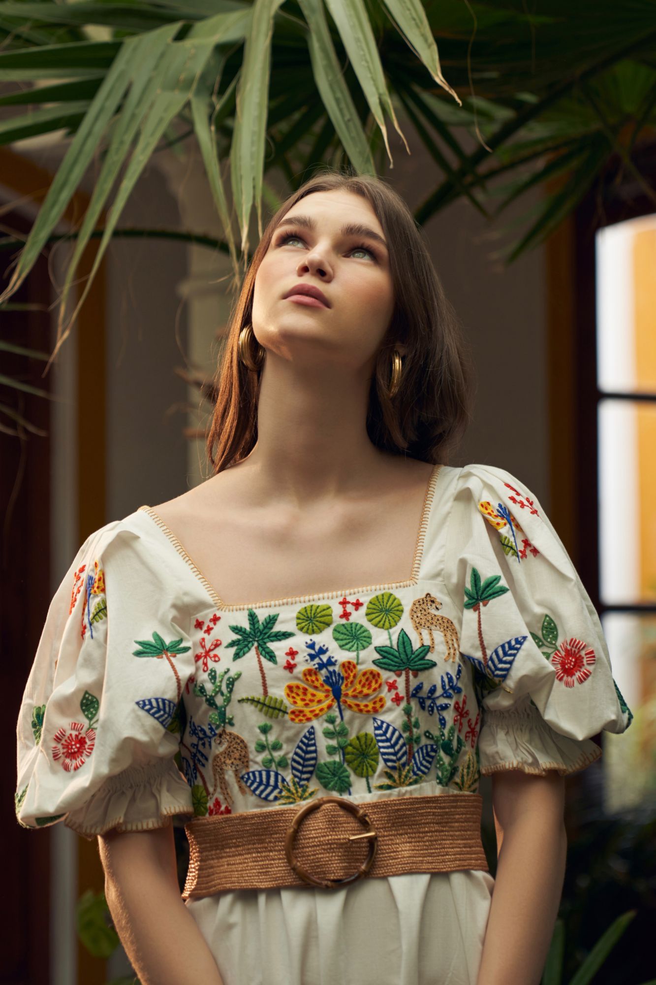 RANTHAMBORE WHITE COLOR LINEN FABRIC MIDI LENGTH STATEMENT DRESS WITH HAND EMBROIDERY AND ELBOW LENGTH SLEEVES