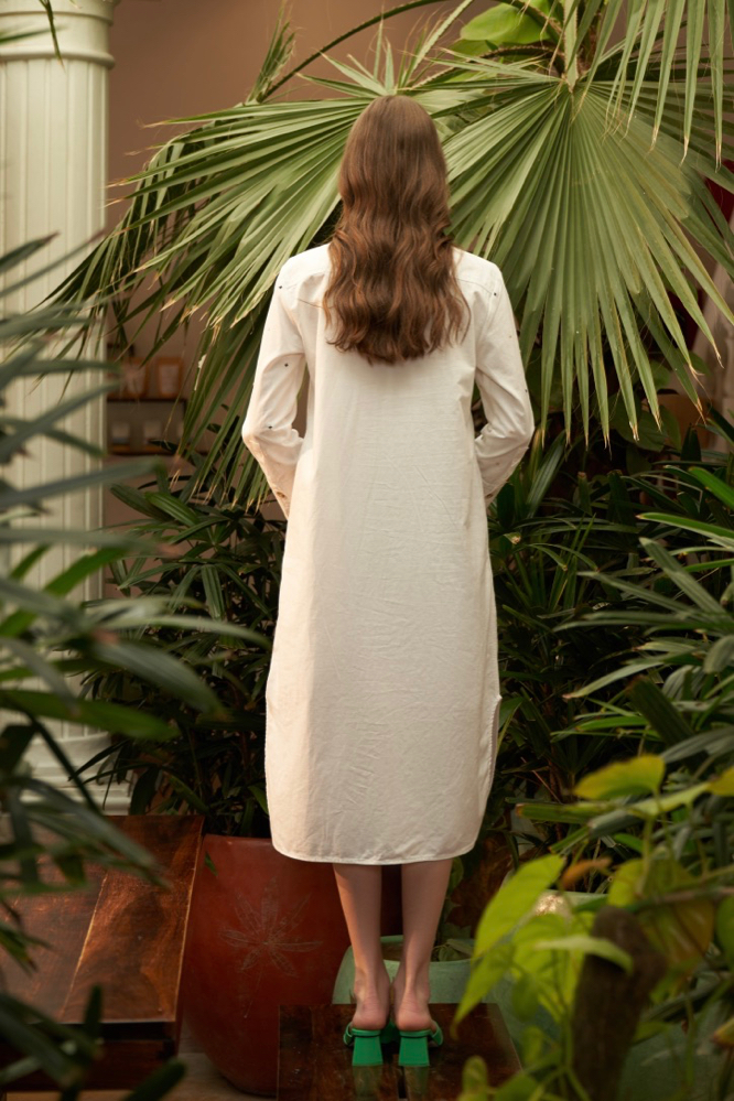 RANTHAMBORE WHITE LINEN FABRIC HAND EMBROIDERED STATEMENT SHIRT DRESS WITH SEPARATE SLIP LINING DRESS