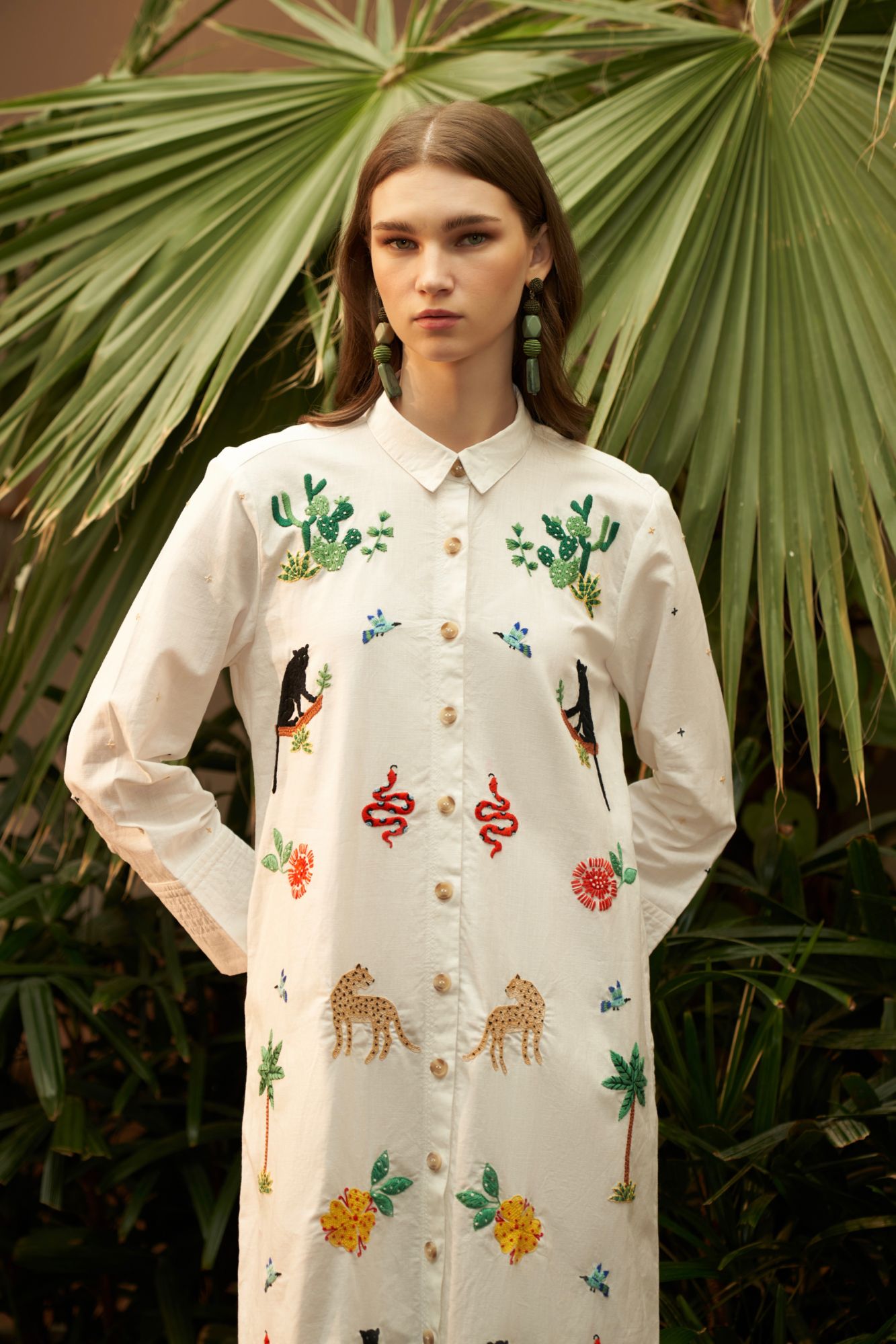 RANTHAMBORE WHITE LINEN FABRIC HAND EMBROIDERED STATEMENT SHIRT DRESS WITH SEPARATE SLIP LINING DRESS
