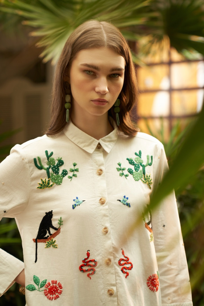 RANTHAMBORE WHITE LINEN FABRIC HAND EMBROIDERED STATEMENT SHIRT DRESS WITH SEPARATE SLIP LINING DRESS