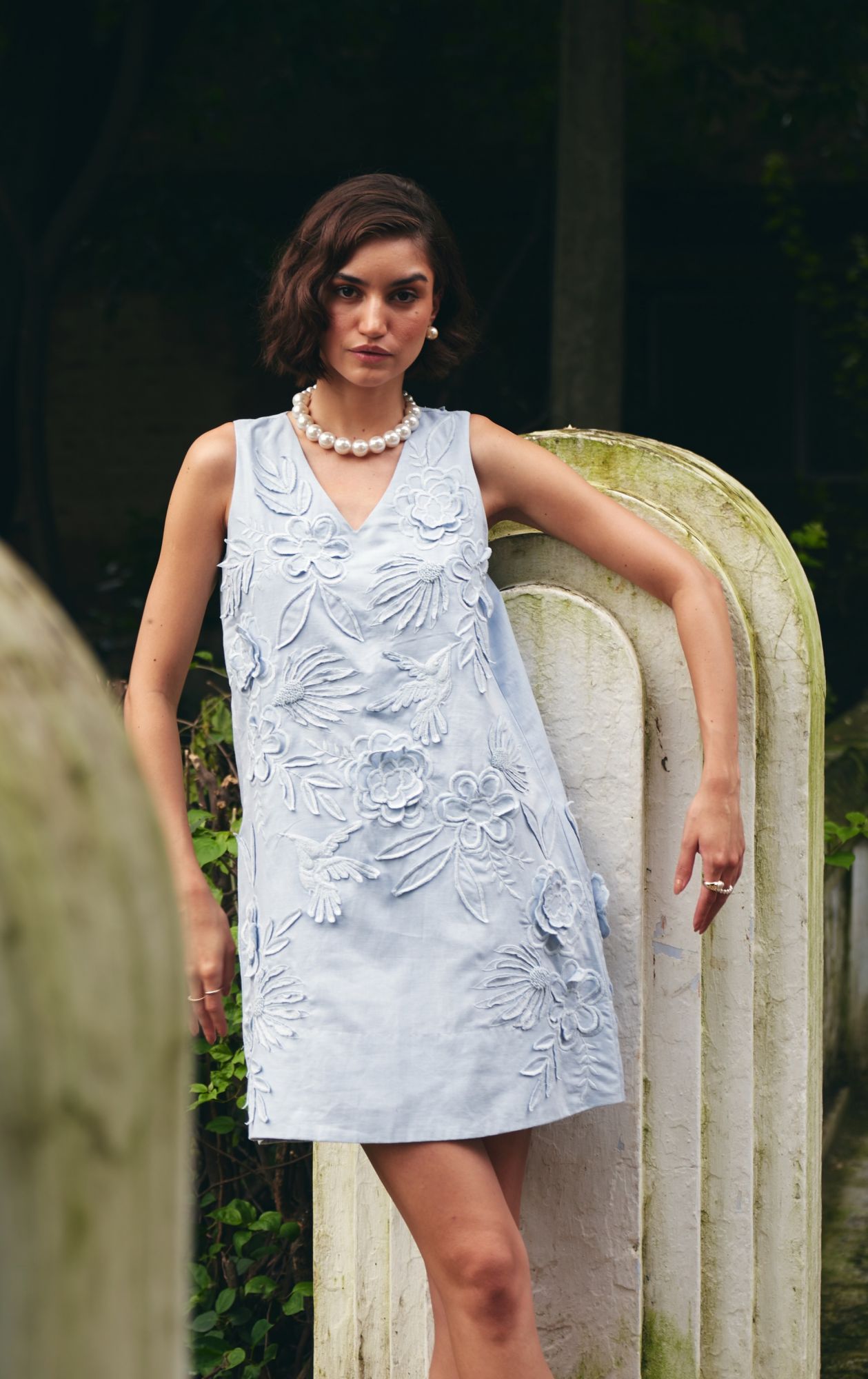 FLORENTINA SKY BLUE COLOR LINEN FABRIC SLEEVELESS MID THIGH LENGTH EMBROIDERED SHIFT DRESS