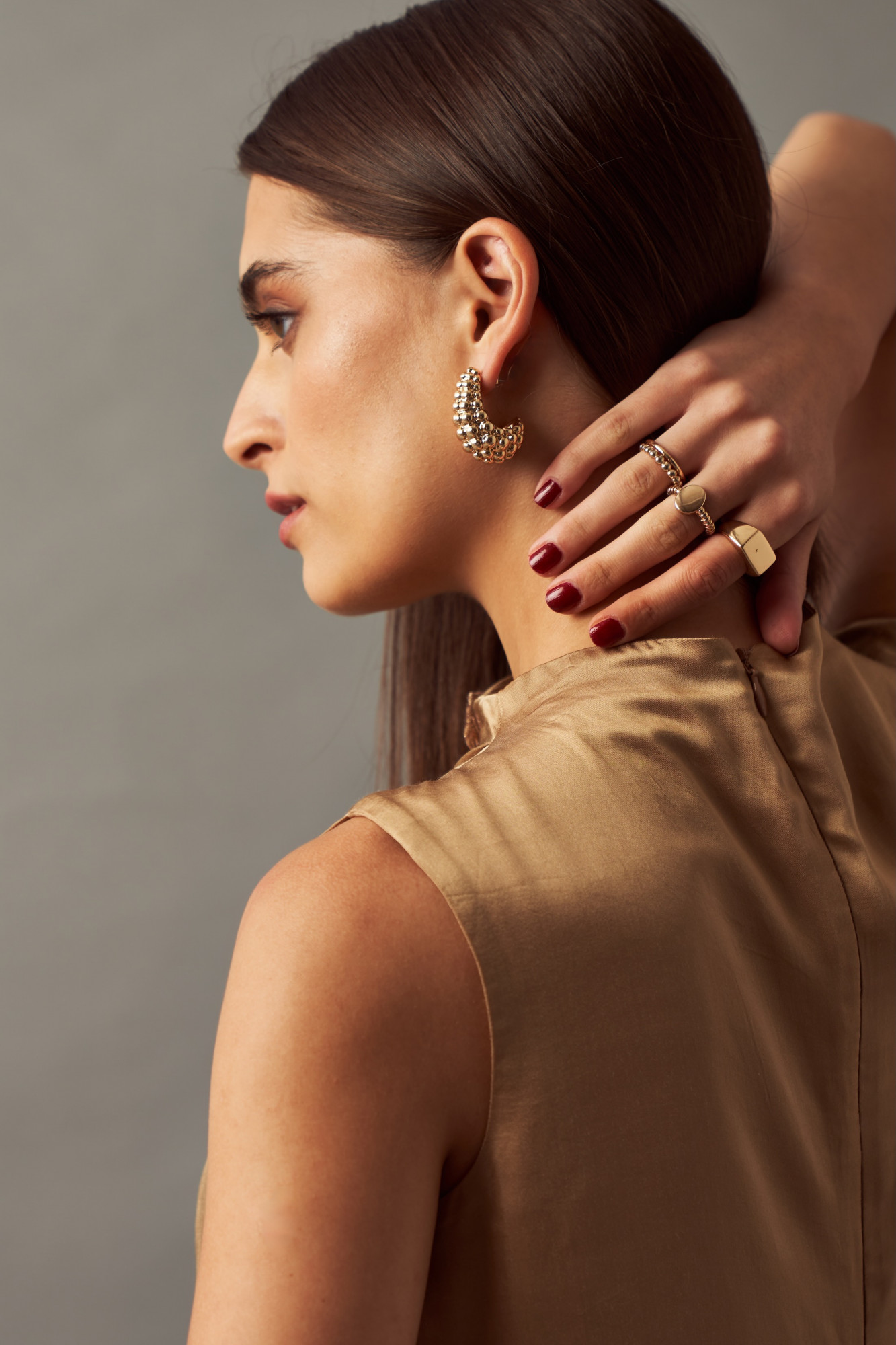 LEILA 02 GOLD COLOR SLEEVELESS HAND EMBROIDERED FLOWER TOP