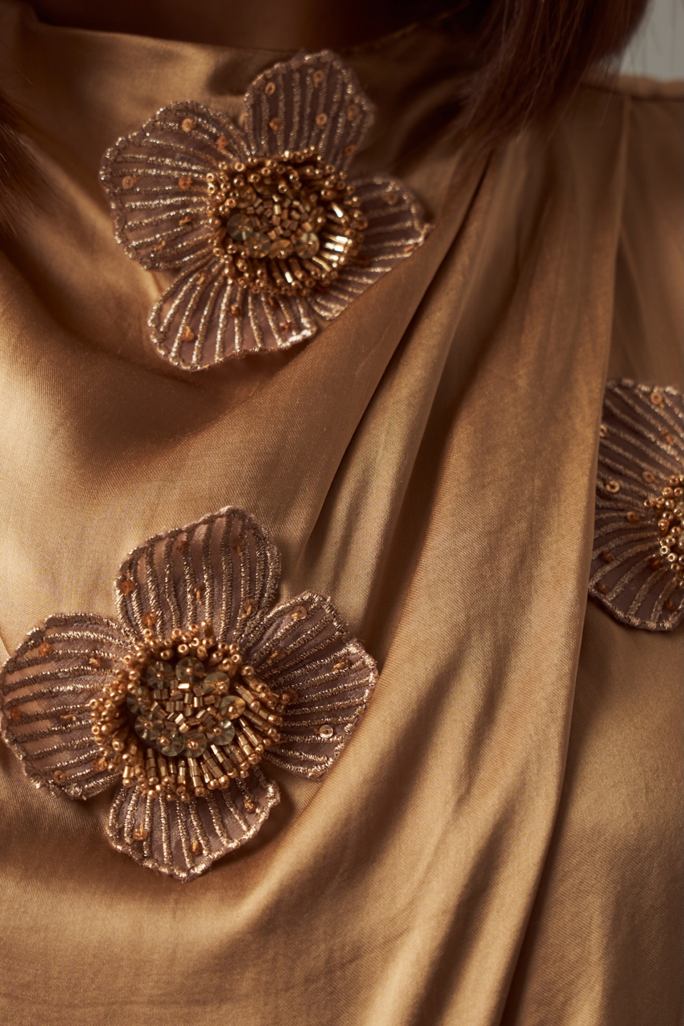 LEILA 02 GOLD COLOR SLEEVELESS HAND EMBROIDERED FLOWER TOP