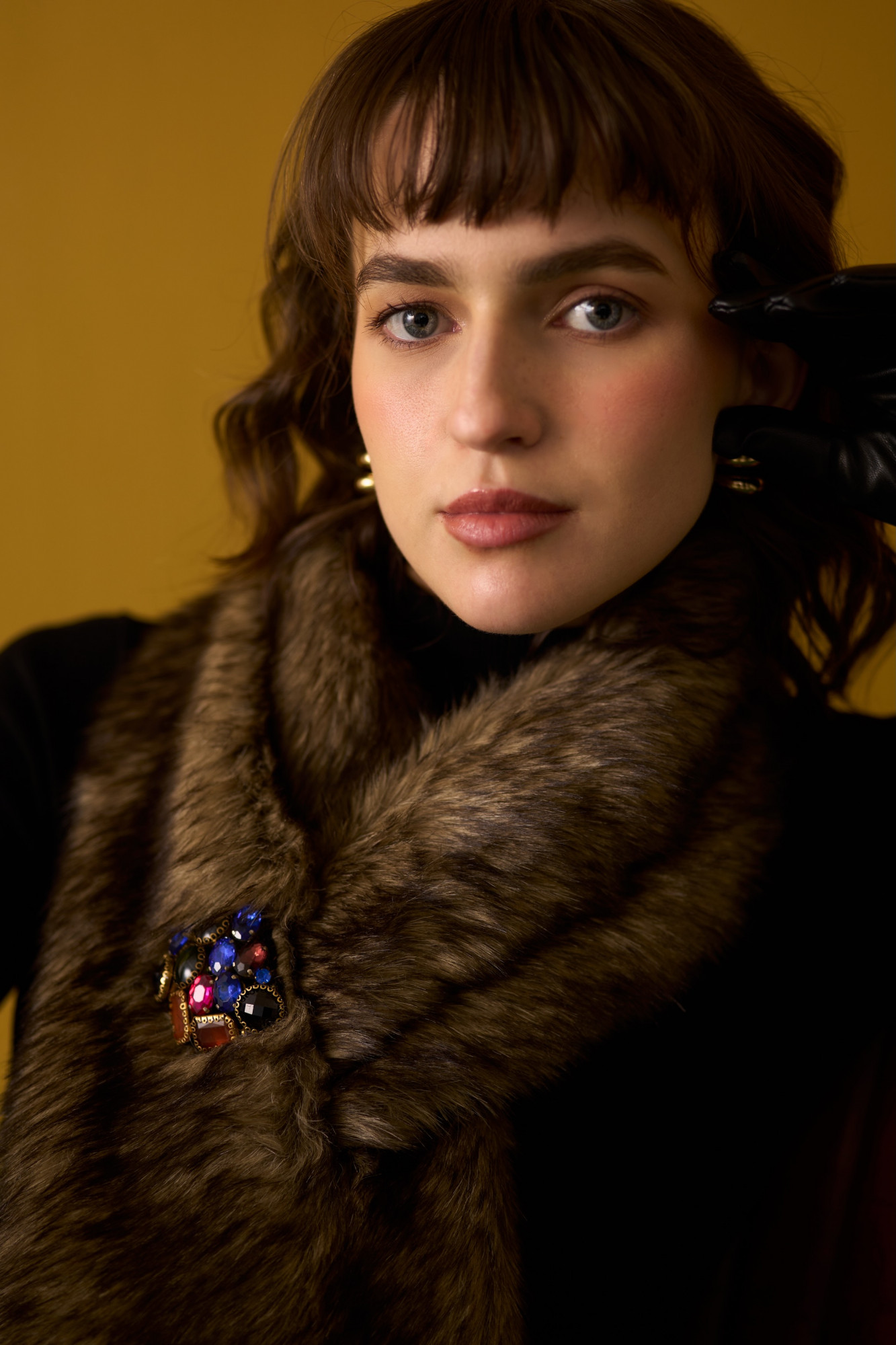 NOMADS DIRTY BROWN FAUX FUR JEWEL WINTER STOLE