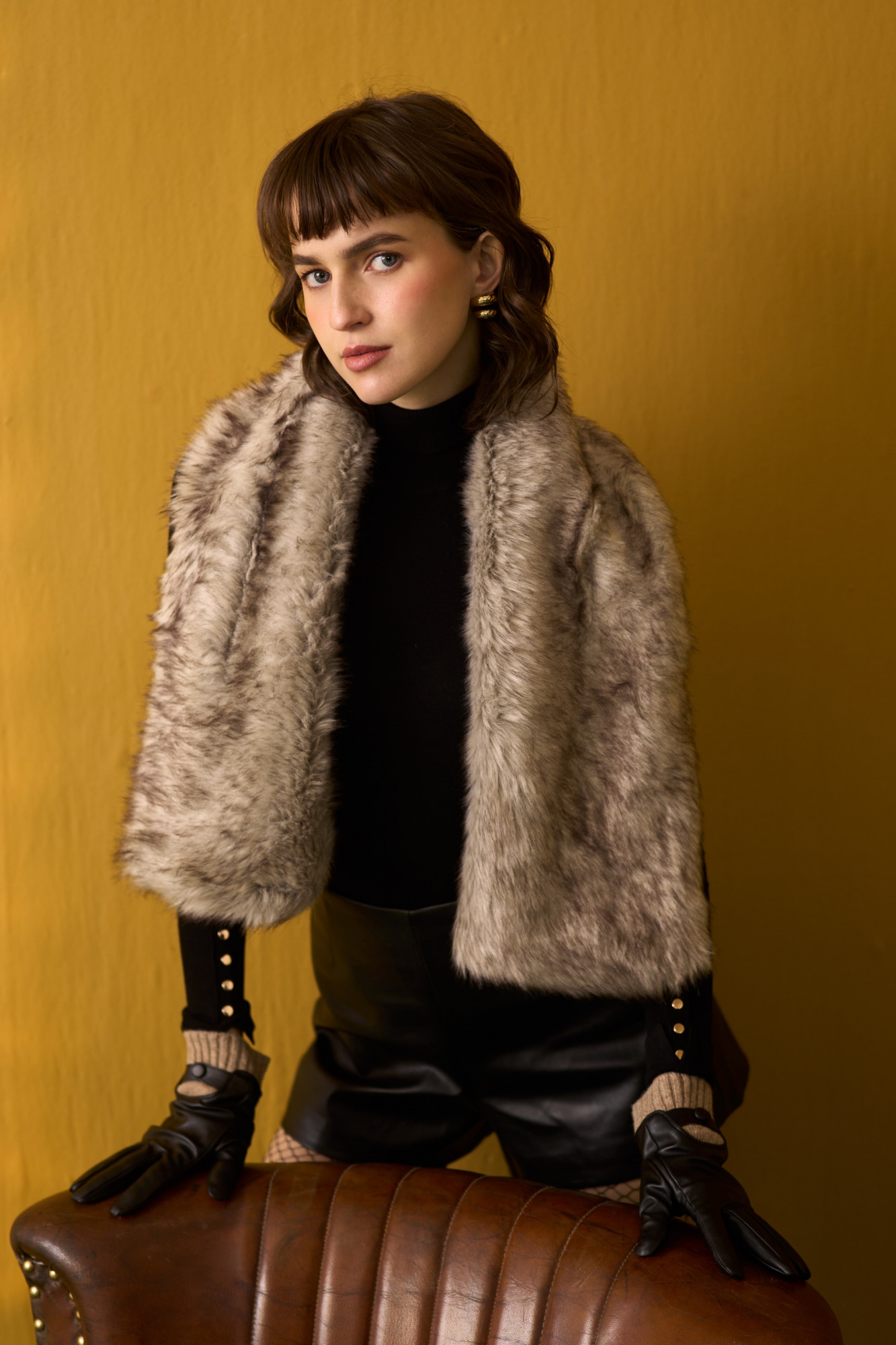 NOMADS DIRTY GREY FAUX FUR WINTER STATEMENT STOLE