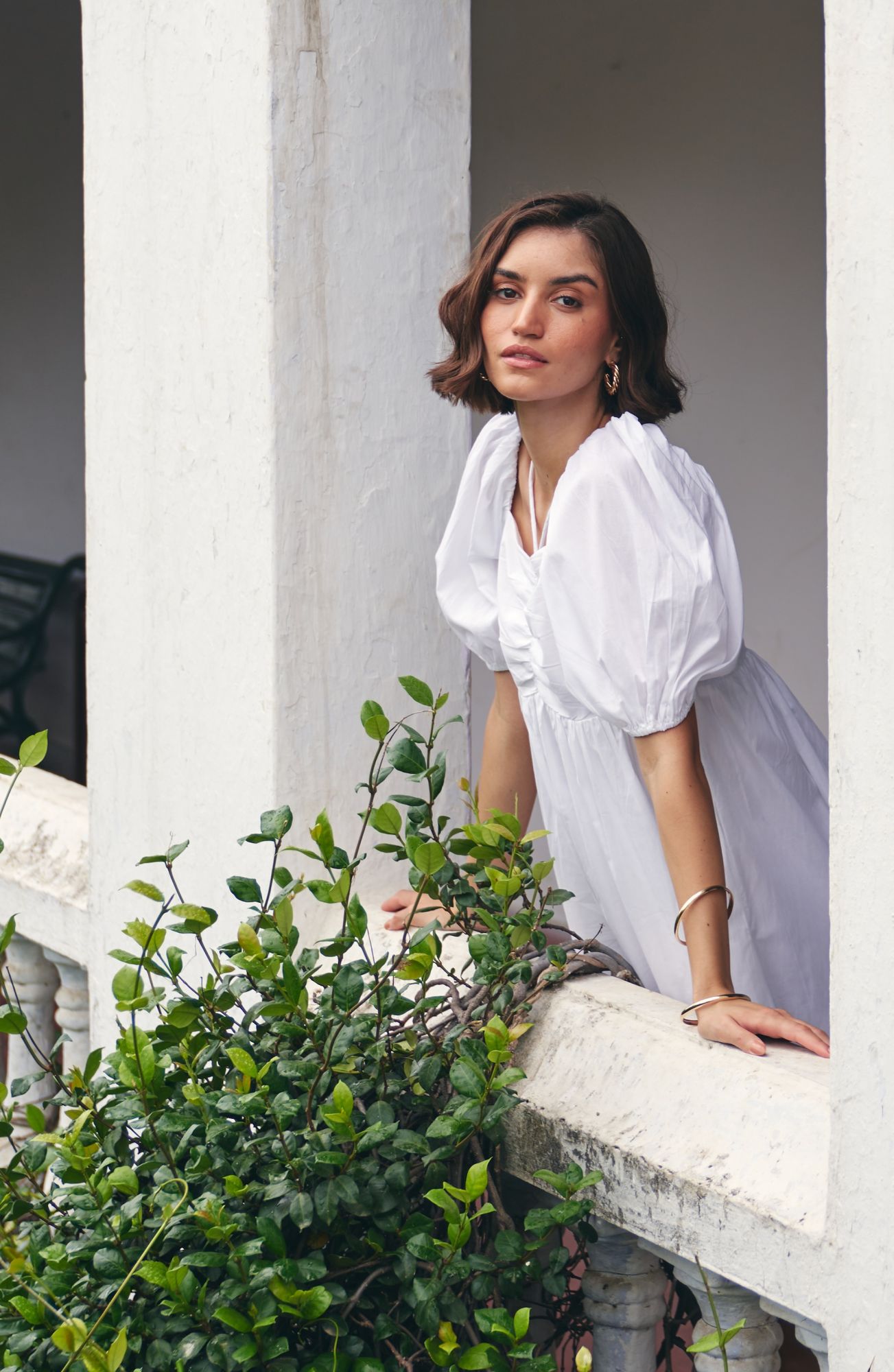 FLORENTINA WHITE COTTON POPLIN MINI LENGTH SUMMER DRESS WITH ELBOW LENGTH SLEEVES