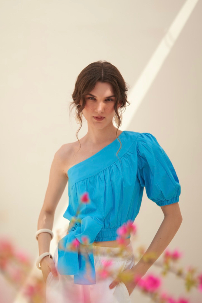 MALIBU TURQUOISE BLUE FINE COTTON POPLIN FABRIC ONE SIDED SHOULDER CROP TOP WITH WAIST TIE