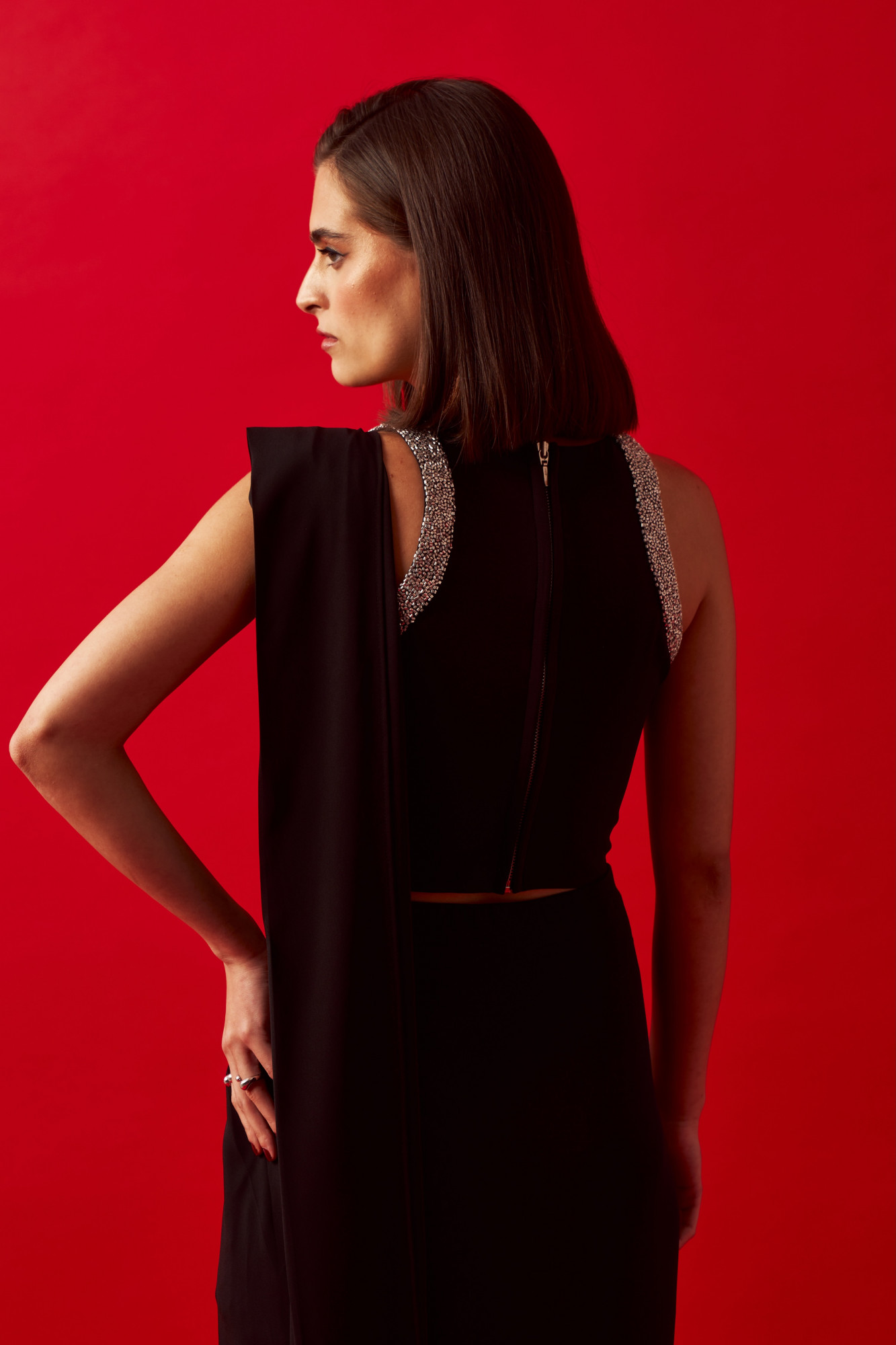 LEILA 02 BLACK JEWELLED NECK CROPPED LENGTH TOP WITH ZIP SARI