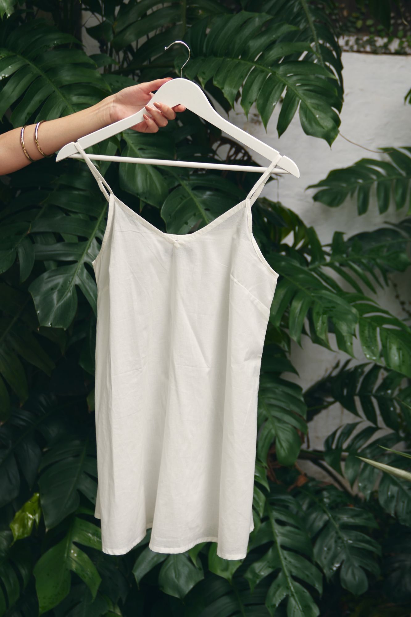 FLORENTINA OFF WHITE SHIRT TUNIC WITH BLUE COLOR HAND EMBROIDERY AND PANTS CO-ORDINATE