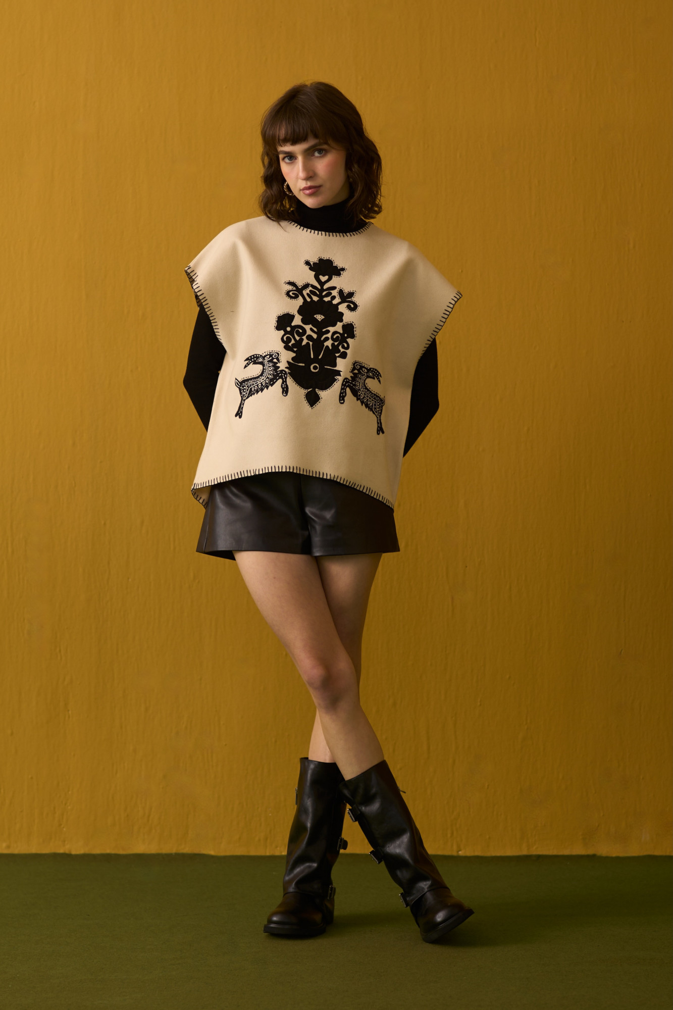 NOMADS CREAM COLOR FELT FLORA FAUNA EMBROIDERED OVERLAY TOP