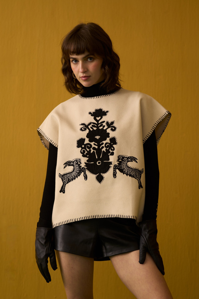 Image of NOMADS CREAM COLOR FELT FLORA &amp; FAUNA EMBROIDERED OVERLAY TOP