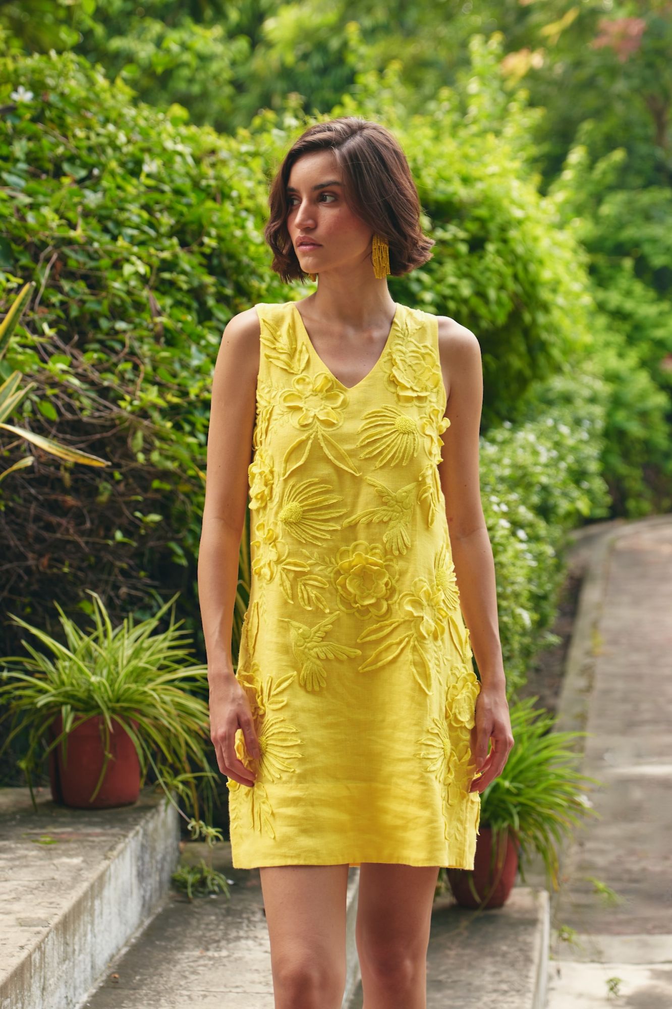 FLORENTINA YELLOW COLOR PURE LINEN ALL OVER FLORAL EMBROIDERY KNEE LENGTH SLEEVELESS V-NECK SHIFT DRESS