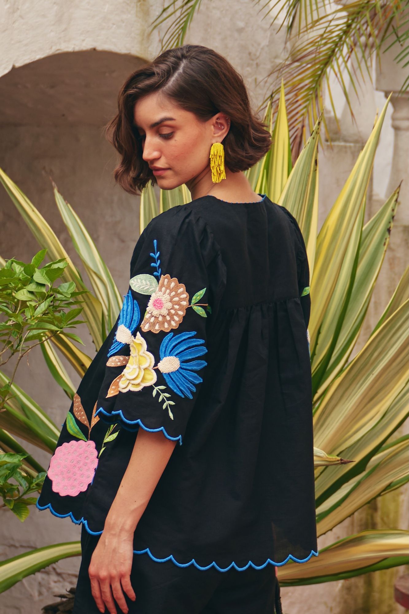 FLORENTINA BLACK COLOUR SUMMER LINEN TOP WITH SLEEVES AND MULTI COLOR EMBROIDERY