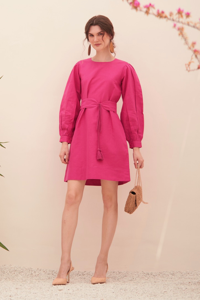 MALIBU FUCHSIA PINK COLOR LINEN KNEE LENGTH SHIFT SUMMER DRESS WITH FULL SLEEVES AND FABRIC BELT