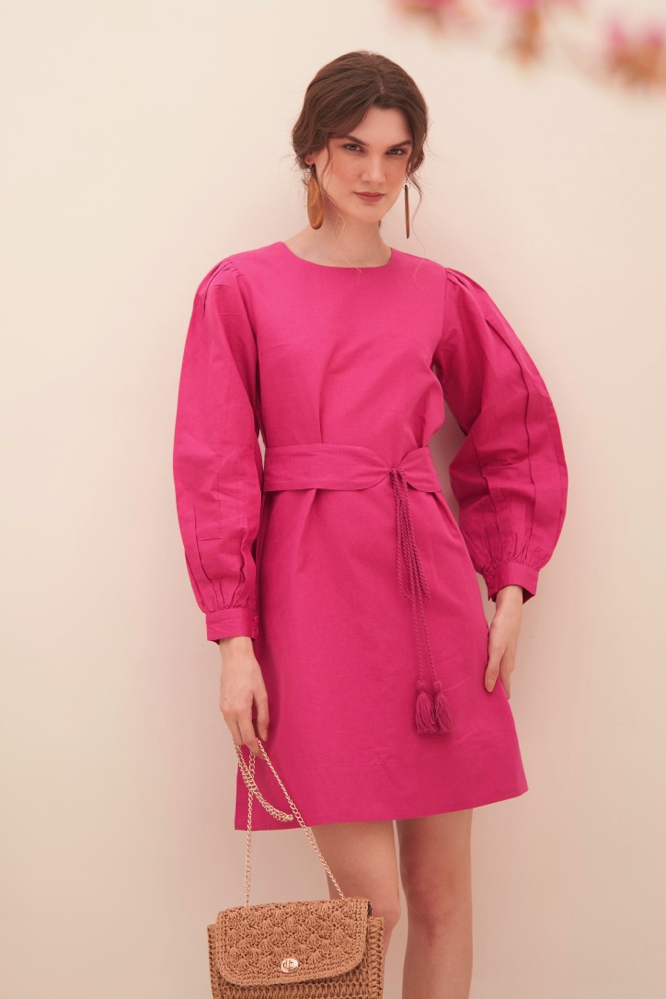 MALIBU FUCHSIA PINK COLOR LINEN KNEE LENGTH SHIFT SUMMER DRESS WITH FULL SLEEVES AND FABRIC BELT