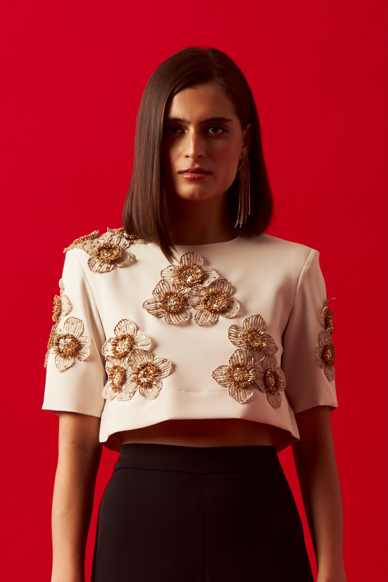 LEILA 02 CREAM COLOR HAND EMBROIDERED FLOWER CROP LENGTH TOP