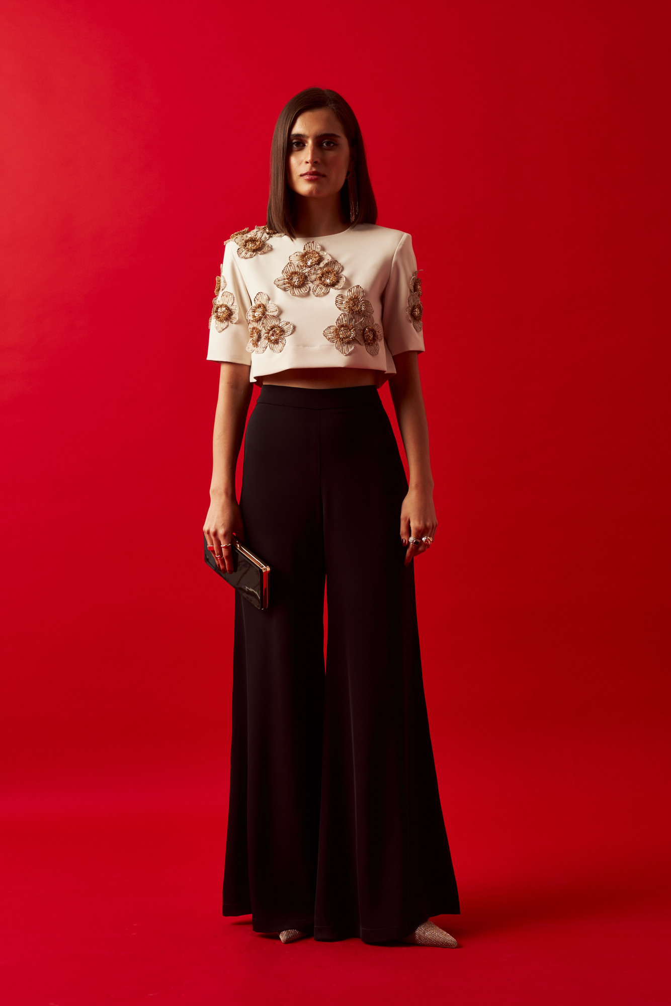 LEILA 02 CREAM COLOR HAND EMBROIDERED FLOWER CROP LENGTH TOP