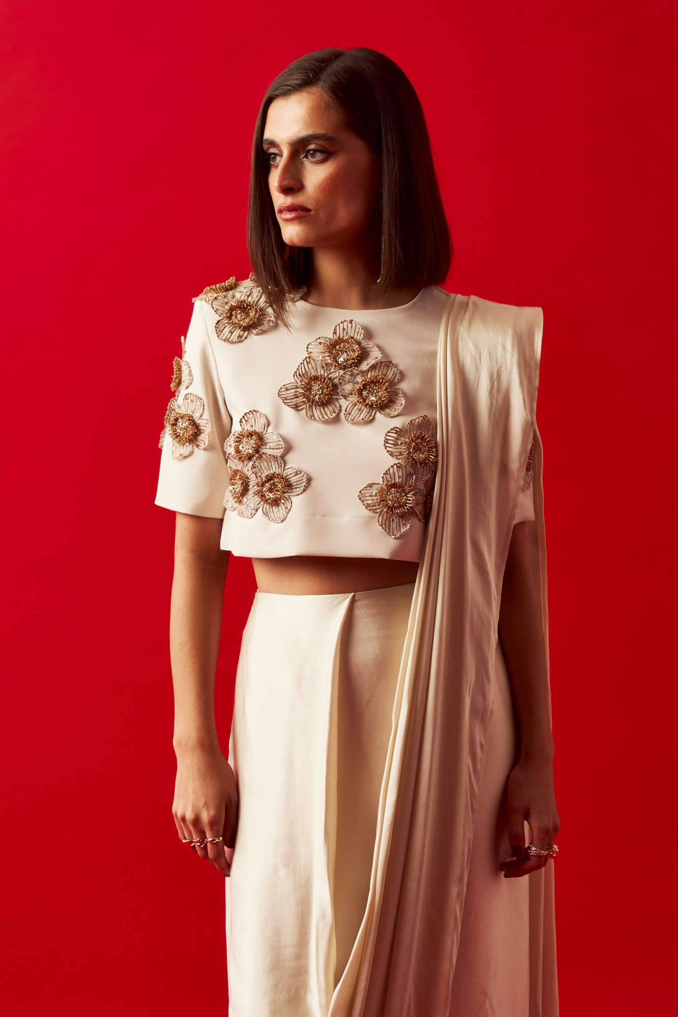 LEILA 02 CREAM COLOR HAND CRAFTED FLOWER CROP TOP WITH ZIP SARI