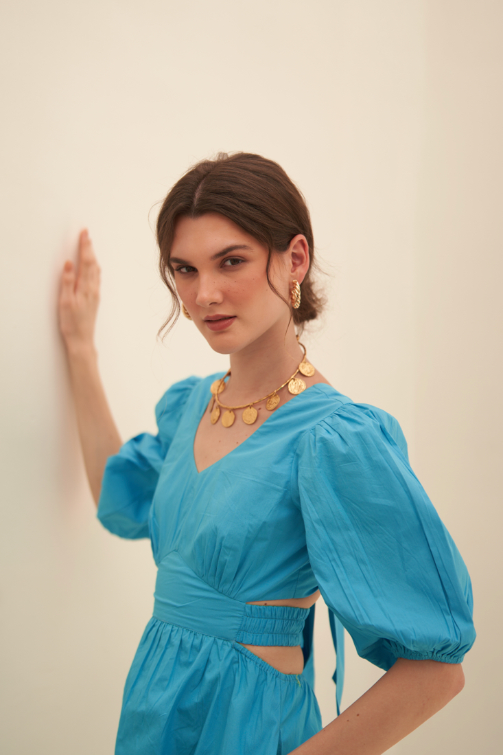 MALIBU TURQUOISE BLUE COTTON POPLIN MIDI LENGTH DRESS WITH WAIST CUT AT THE BACK ELBOW LENGTH SLEEVES