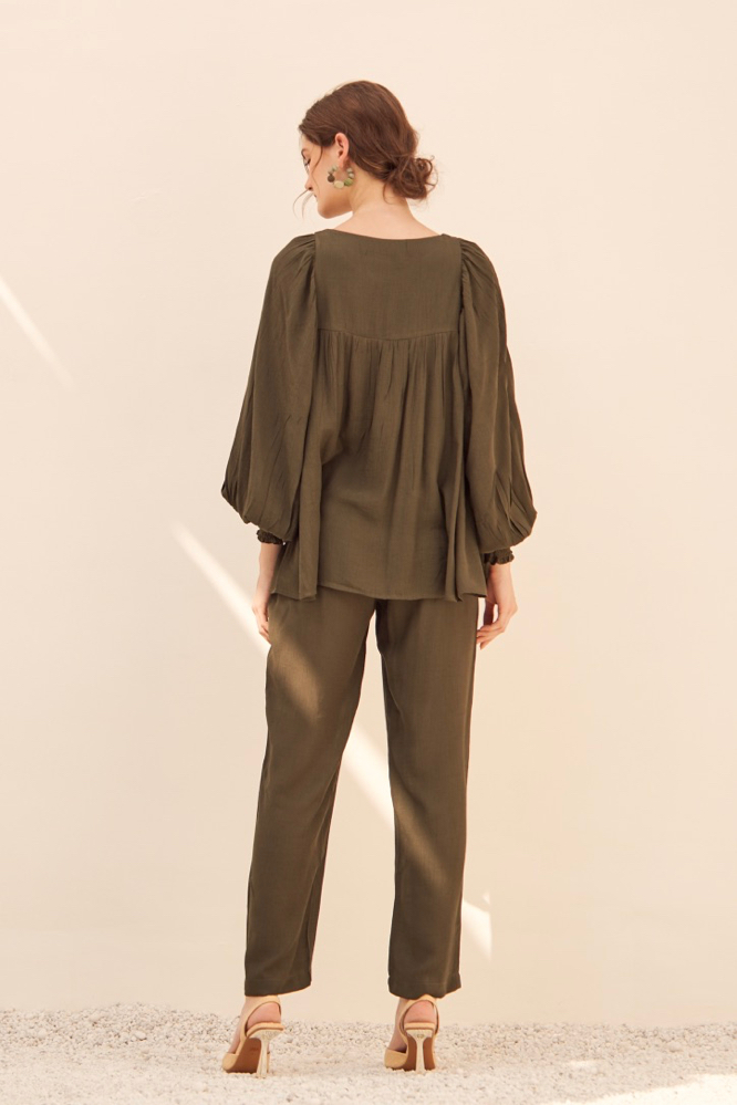 MALIBU TEXTURED RAYON CREPE DARK OLIVE FLARED TOP AND STRAIGHT PANTS FLOWY SUMMER CO-ORDINATE