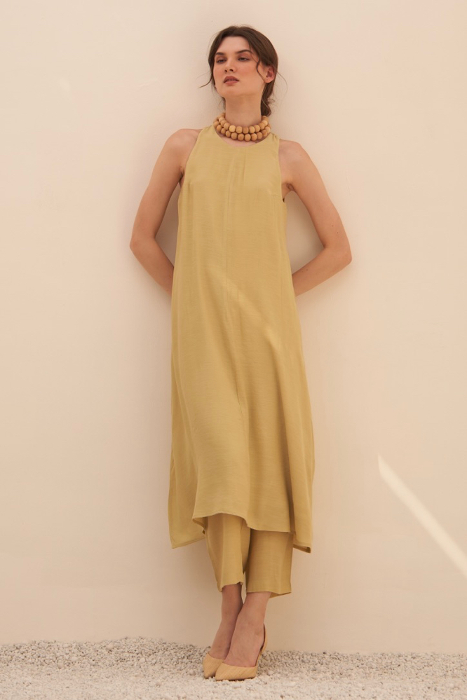 MALIBU MUD YELLOW TEXTURED RAYON CREPE SLEEVELESS LONG TUNIC AND STRAIGHT PANTS SUMMER CO-ORDINATE