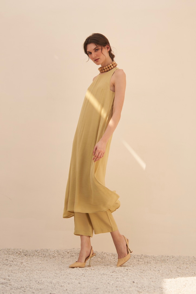 MALIBU MUD YELLOW TEXTURED RAYON CREPE SLEEVELESS LONG TUNIC AND STRAIGHT PANTS SUMMER CO-ORDINATE
