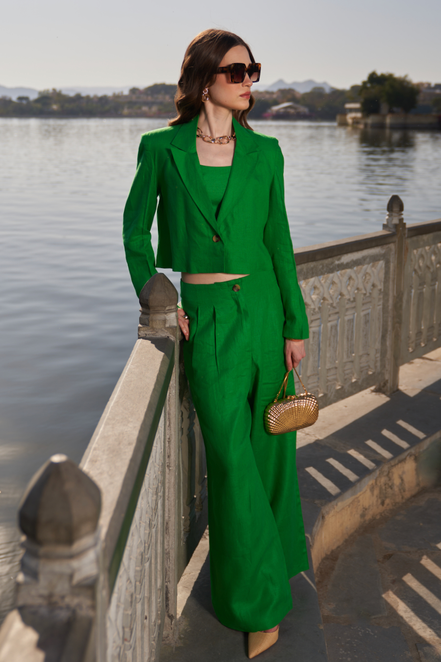 LA FLOR SOLID FOREST GREEN COLOR LINEN FABRIC CROPPED JACKET AND PANT CO-ORDINATE  WITH BUSTIER