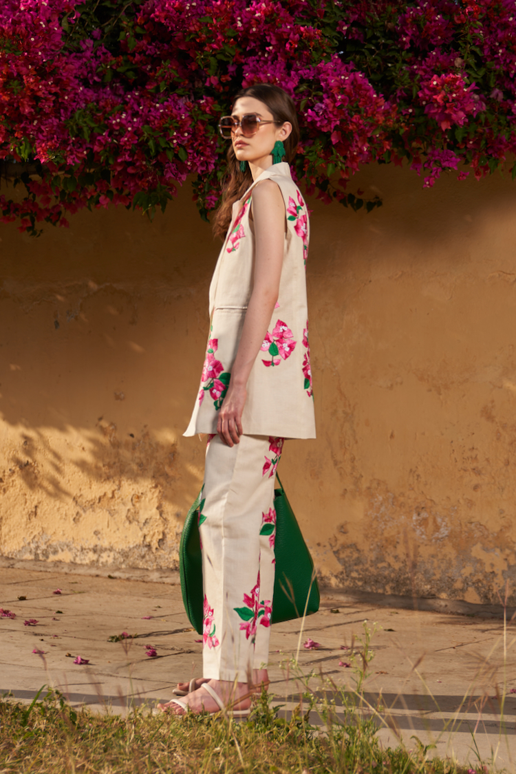 LA FLOR IVORY COLOR BOUGAINVILLEA CHUNKY HAND EMBROIDERED LINEN CO-ORD WITH SLEEVELESS JACKET BUSTIER AND PANTS
