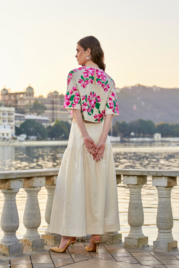 LA FLOR IVORY COLOR BOUGAINVILLEA CHUNKY THREE DIMENSIONAL HAND EMBROIDERED LINEN TOP WITH MIDI LENTH SKIRT