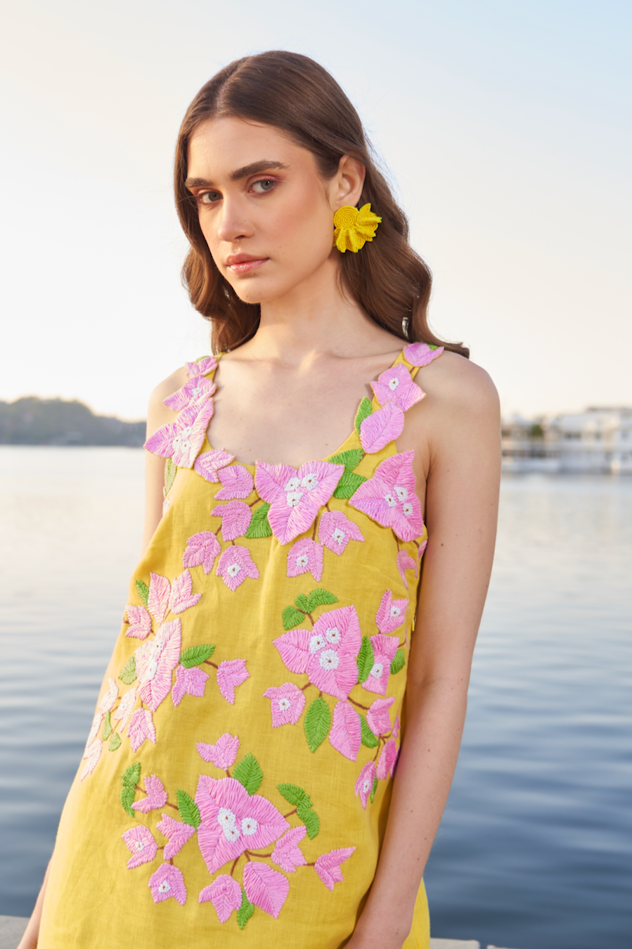 LA FLOR BOUGAINVILLEA CHUNKY HAND EMBROIDERED YELLOW LINEN KNEE LENGTH SLEEVELESS SHIFT DRESS