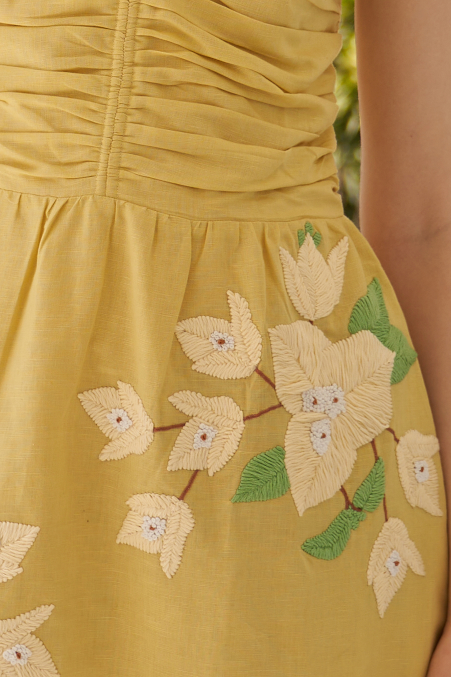 LA FLOR UDAIPUR YELLOW COLOR BOUGAINVILLEA CHUNKY HAND EMBROIDERED LINEN FABRIC MIDI LENGTH STRAPPY DRESS