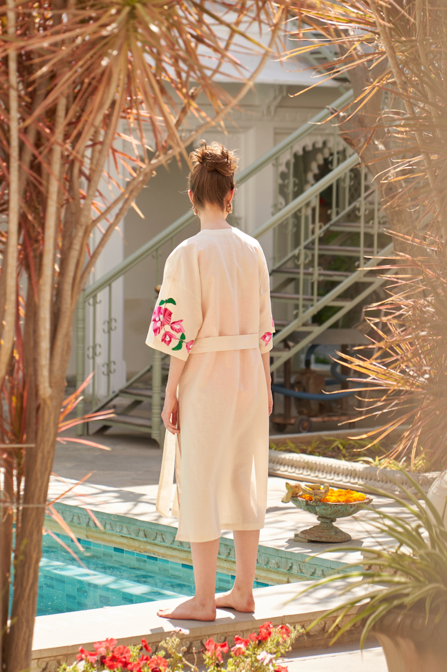 LA FLOR IVORY COLOR BOUGAINVILLEA CHUNKY HAND EMBROIDERED LINEN FABRIC SHRUG WITH SASH