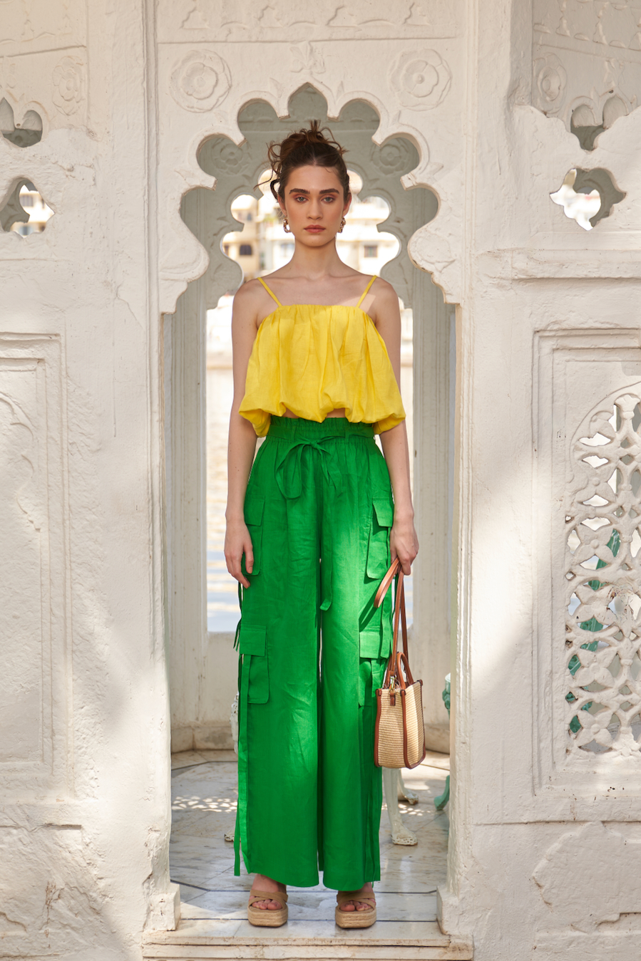 LA FLOR SOLID YELLOW LINEN FABRIC BALLOON TOP AND SOLID GREEN COLOR LINEN FABRIC CARGO PANTS CO-ORDINATE