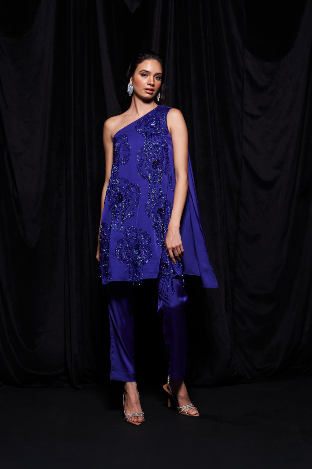 LEILA ELECTRIC BLUE ONE SIDE SHOULDER GLASS BEADS HAND EMBROIDERY TRAIL TUNIC AND STRAIGHT PANTS CO-ORDINATE