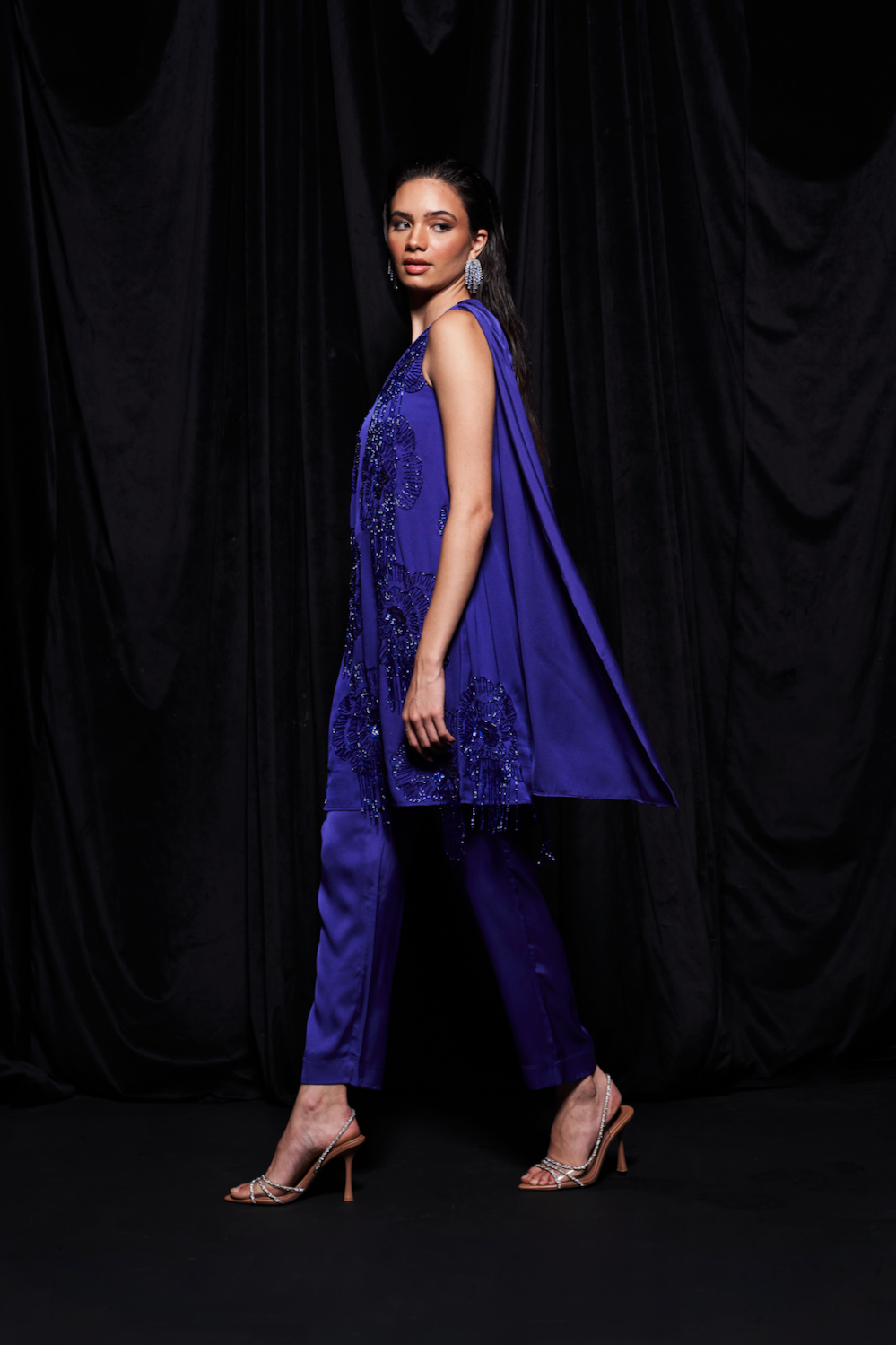 LEILA ELECTRIC BLUE ONE SIDE SHOULDER GLASS BEADS HAND EMBROIDERY TRAIL TUNIC AND STRAIGHT PANTS CO-ORDINATE