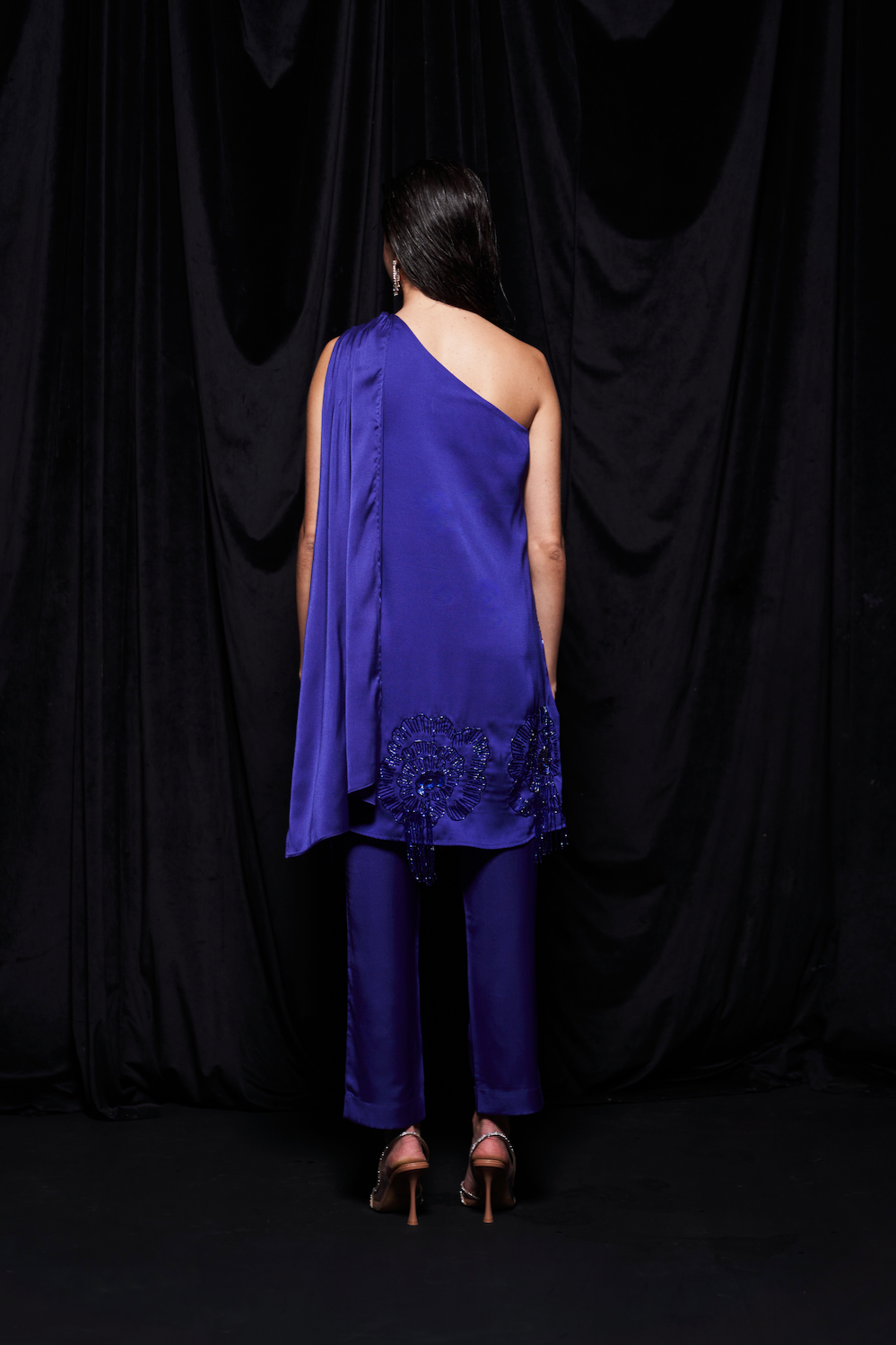 LEILA ELECTRIC BLUE ONE SIDE SHOULDER GLASS BEADS HAND EMBROIDERY TRAIL TUNIC AND STRAIGHT PANTS CO-ORDINATE
