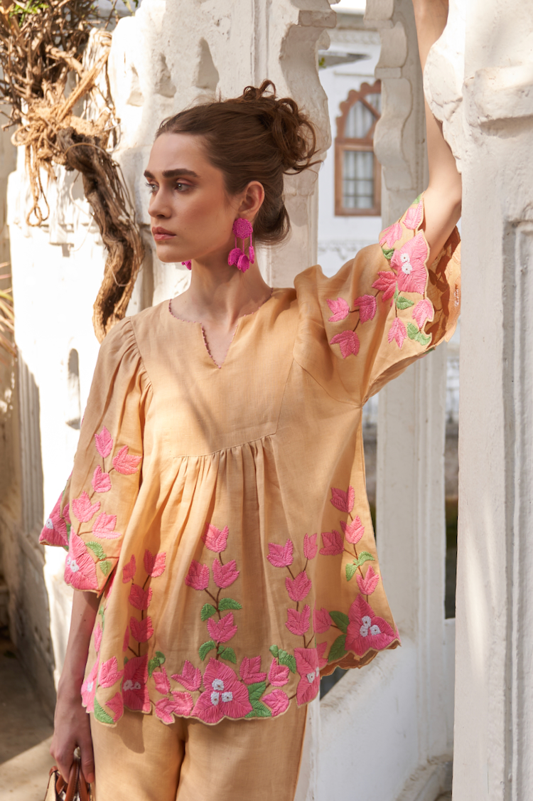 LA FLOR MARSH MARIGOLD COLOR BOUGAINVILLEA CHUNKY HAND EMBROIDERED LINEN FABRIC ELBOW LENGTH SLEEVES TOP