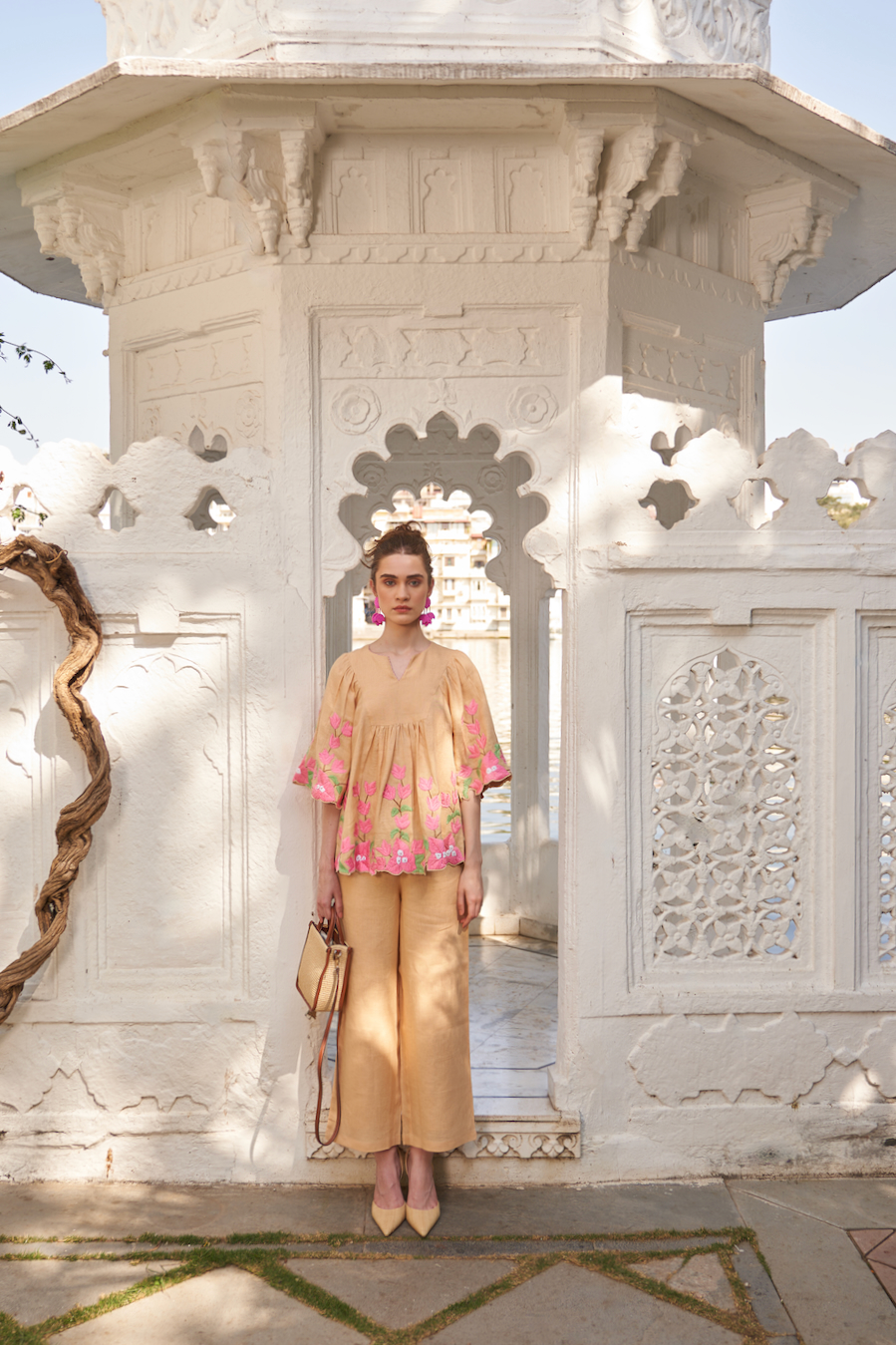 LA FLOR MARSH MARIGOLD COLOR BOUGAINVILLEA CHUNKY HAND EMBROIDERED LINEN FABRIC ELBOW LENGTH SLEEVES TOP