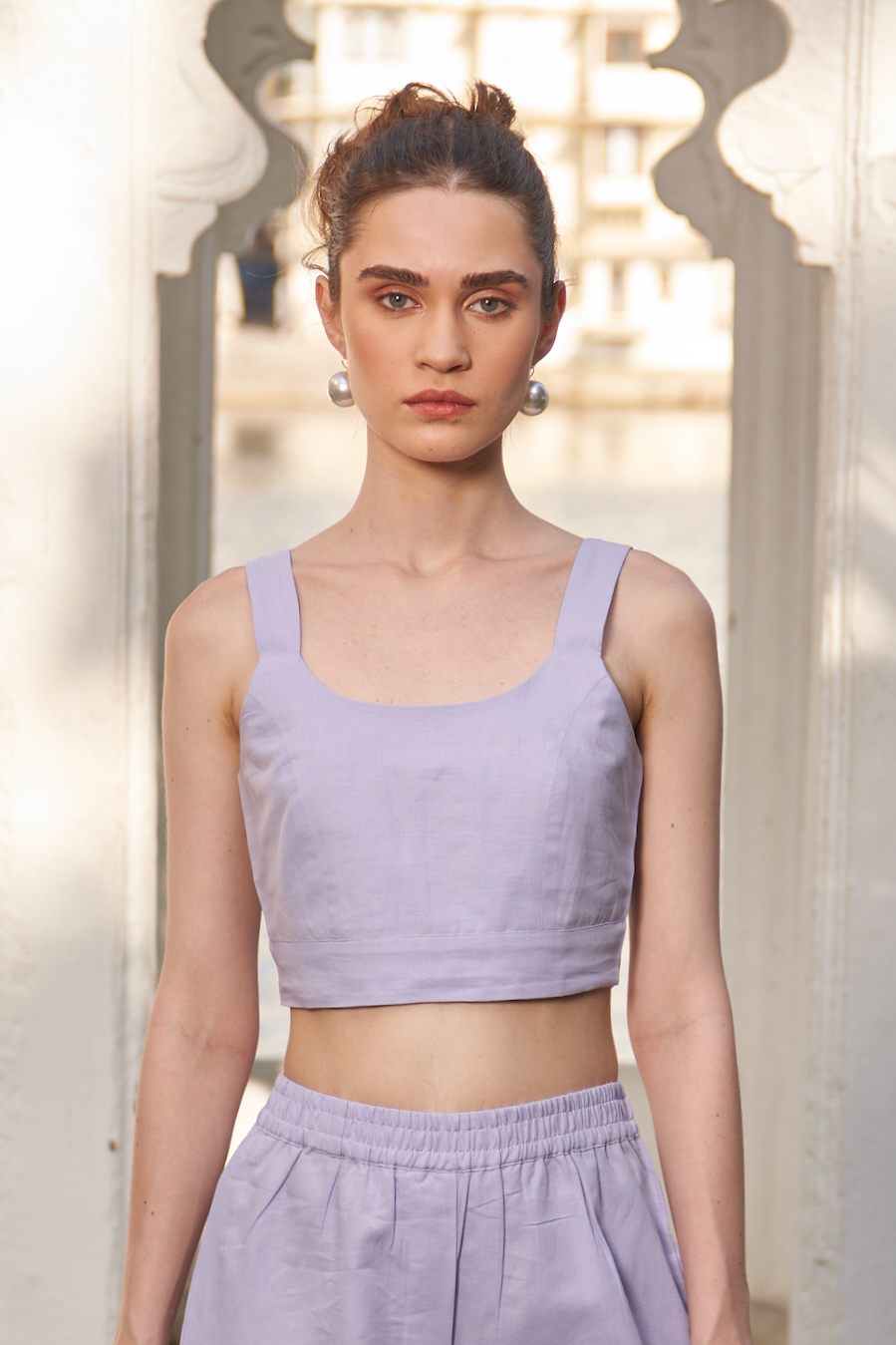 LA FLOR LILAC COLOR LINEN FABRIC SLEEVELESS JACKET WITH BUSTIER AND PANTS CO-ORDINATE