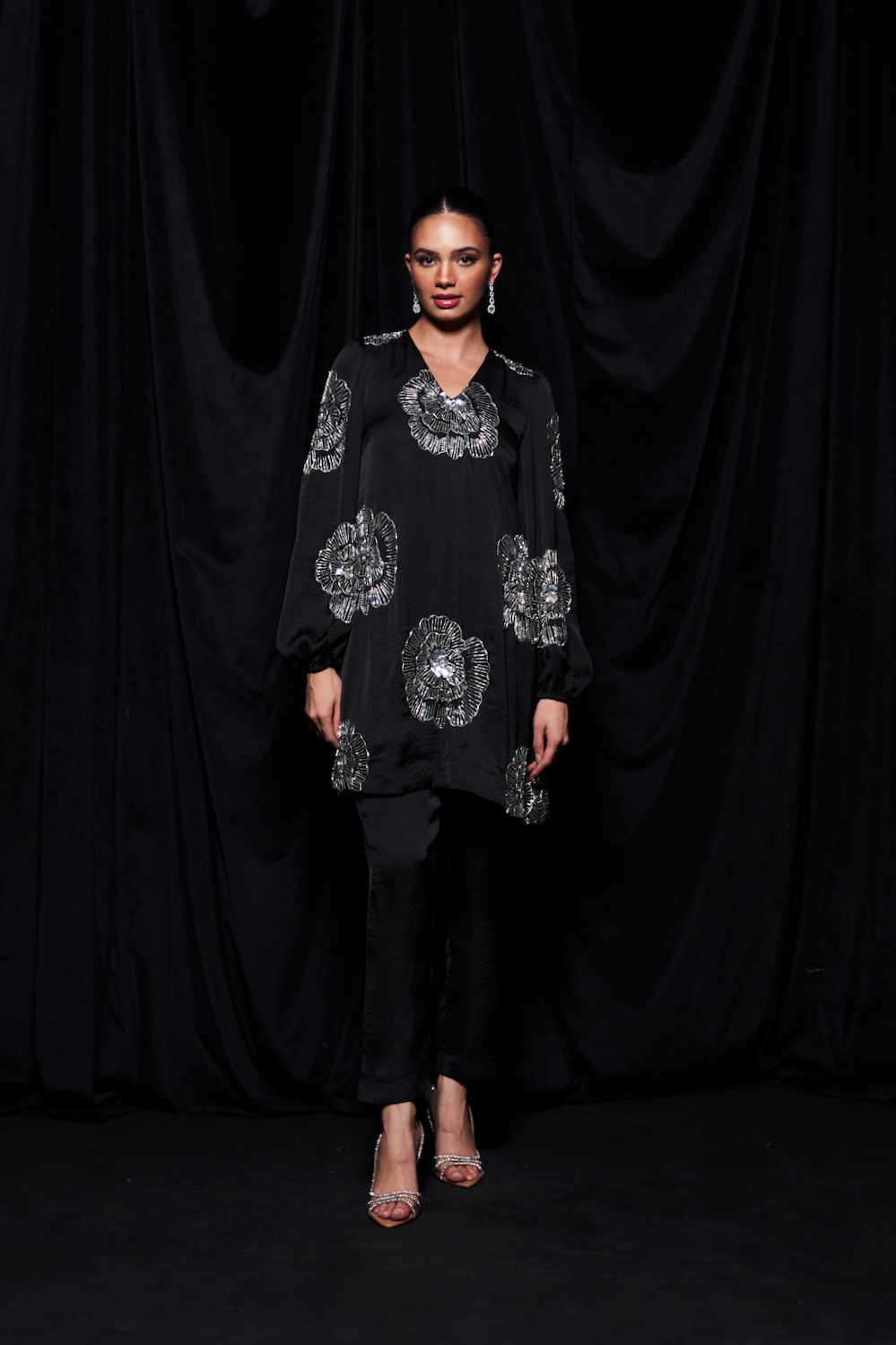 LEILA BLACK COLOR TEXTURED SATIN FULL LENGTH SLEEVES TUNIC WITH SILVER GLASS BEADS HAND EMBROIDERY ALL OVER AND PLAIN PANTS
