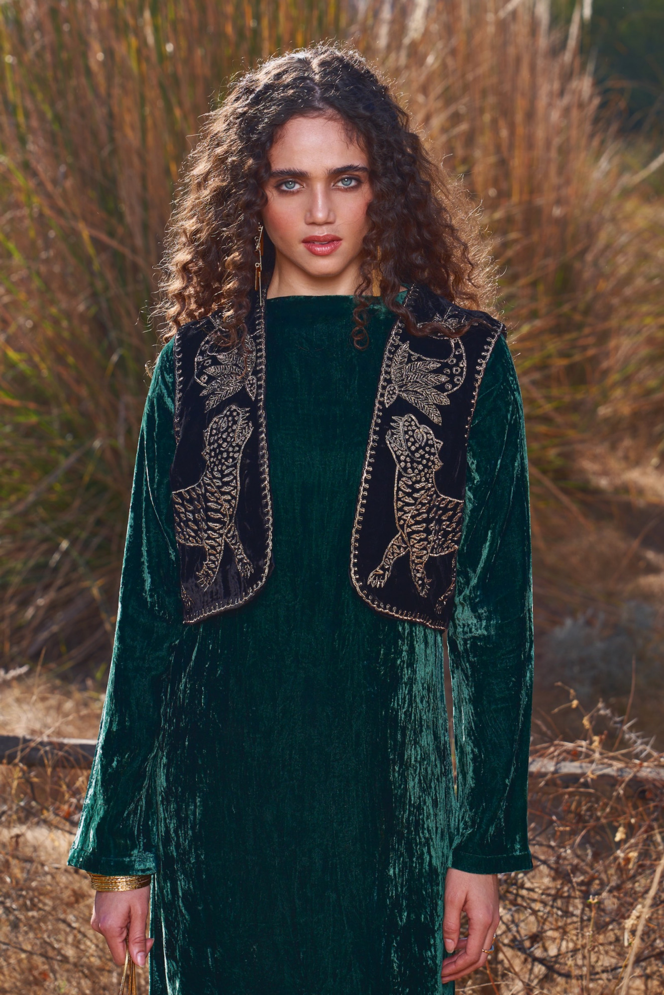 MATERIAL GIRL 03 BLACK VELVET SLEEVELESS JACKET WITH ZARI AND DABKA PITTA HAND EMBROIDERY