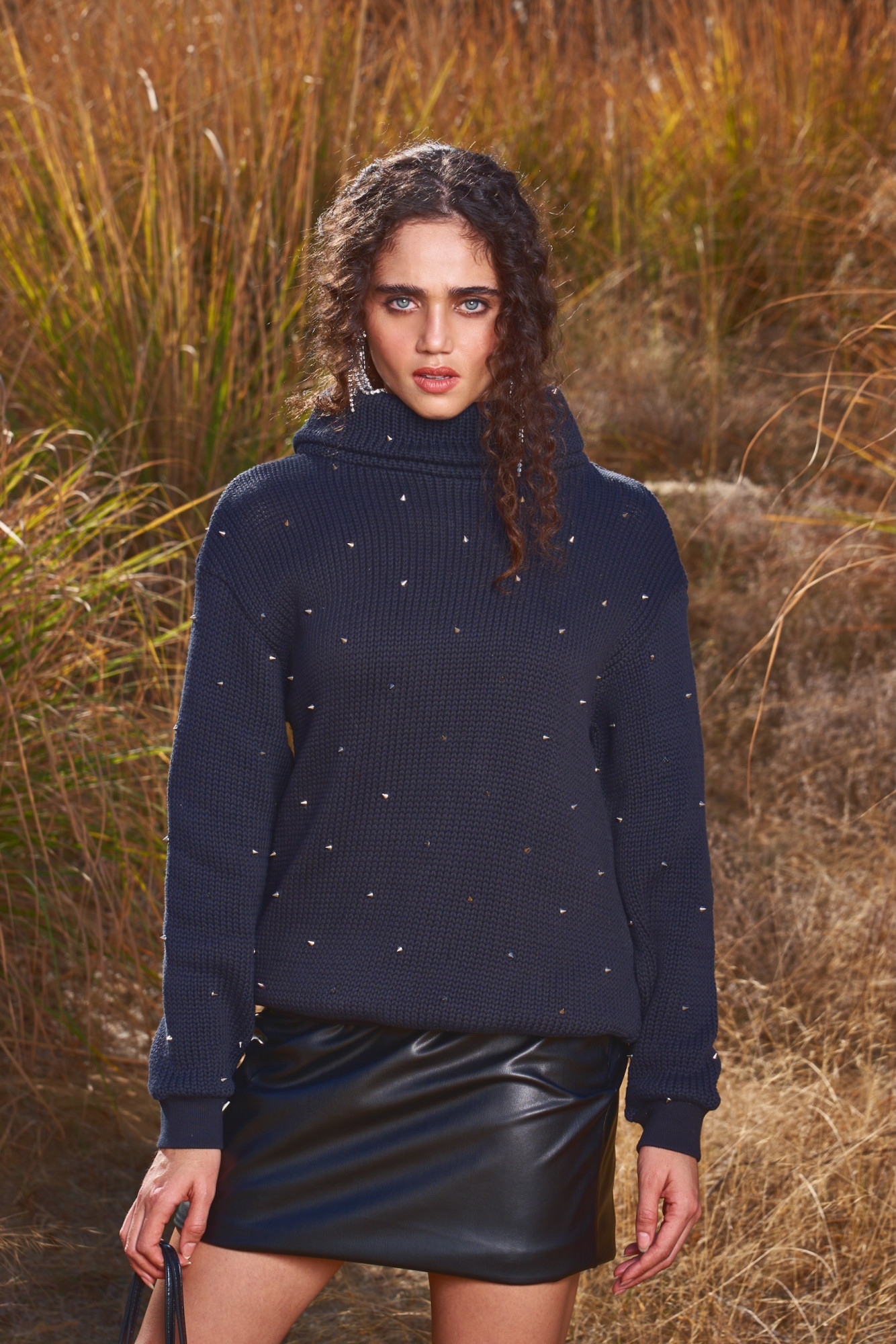 MATERIAL GIRL 03 BLACK COLOR SWEATER WITH METAL STUDS ALL OVER