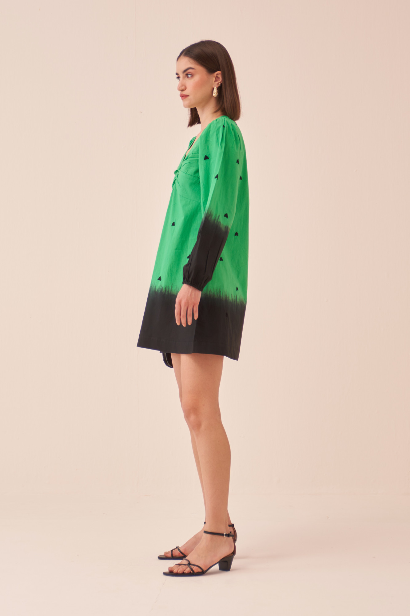 CASABLANCA GREEN COTTON POPLIN DIP DYED DRESS WITH FULL SLEEVES AND THREAD EMBROIDERY