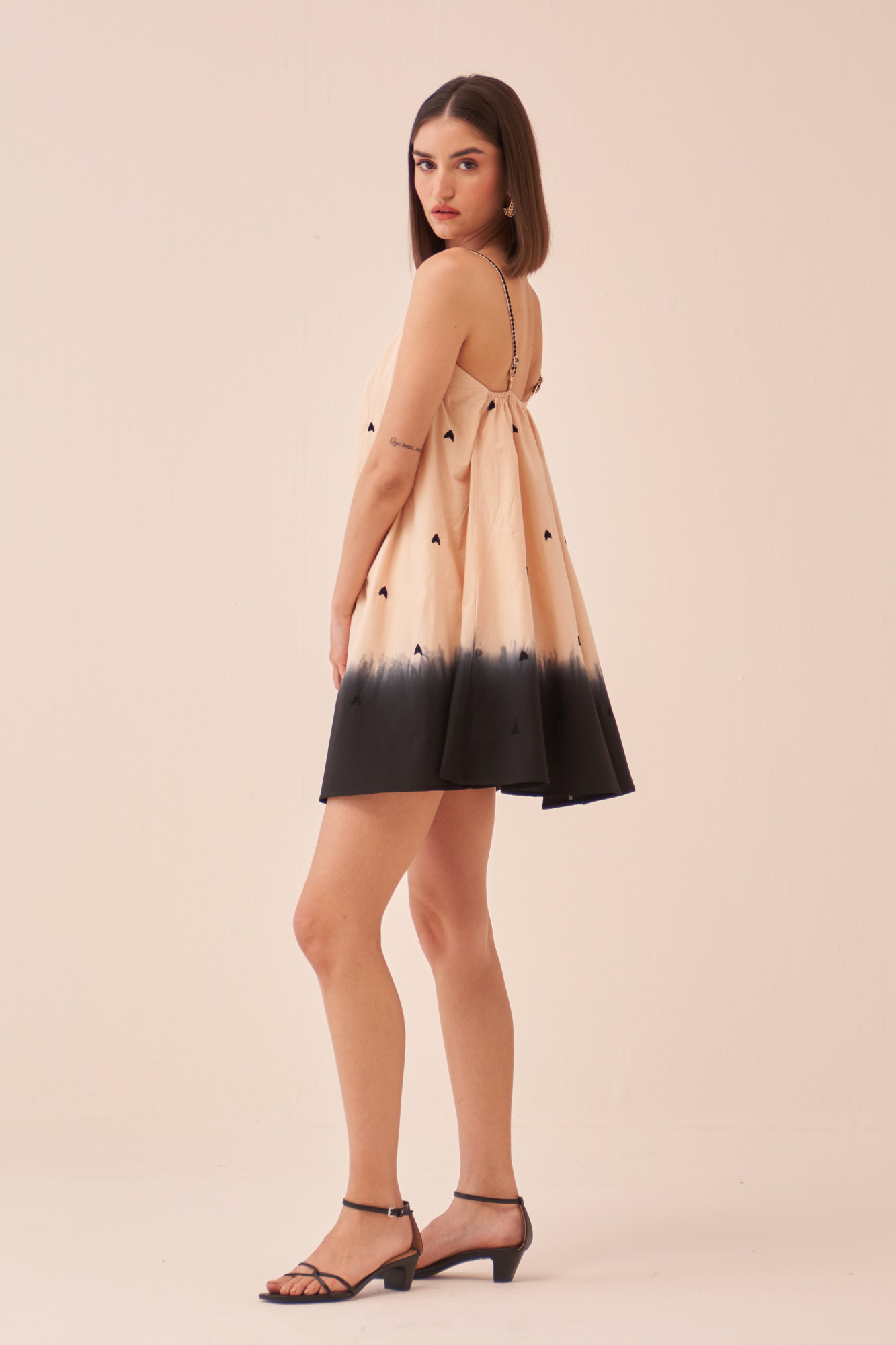 CASABLANCA ECRU COTTON POPLIN DIP DYED DRESS WITH THREAD EMBROIDERY
