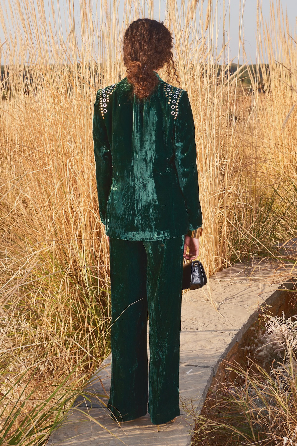 MATERIAL GIRL 03 BOTTLE GREEN COLOR SILK VELVET JACKET AND PANT CO-ORD SET WITH METAL THREAD HAND EMBROIDERY